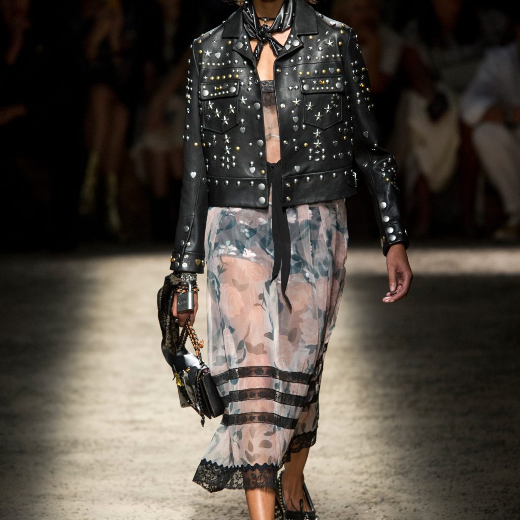 modnaya-kozhanaya-kurtka2019-02-11