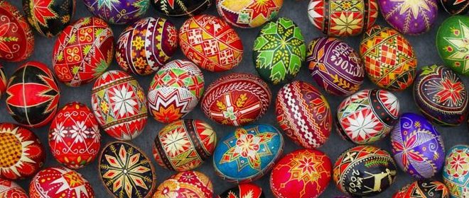 Украшение пасхальных яиц своими руками Декор яиц на пасху своими руками