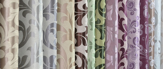 Как подобрать шторы в гостиную по цвету обоев и мебели Шторы в гостиную