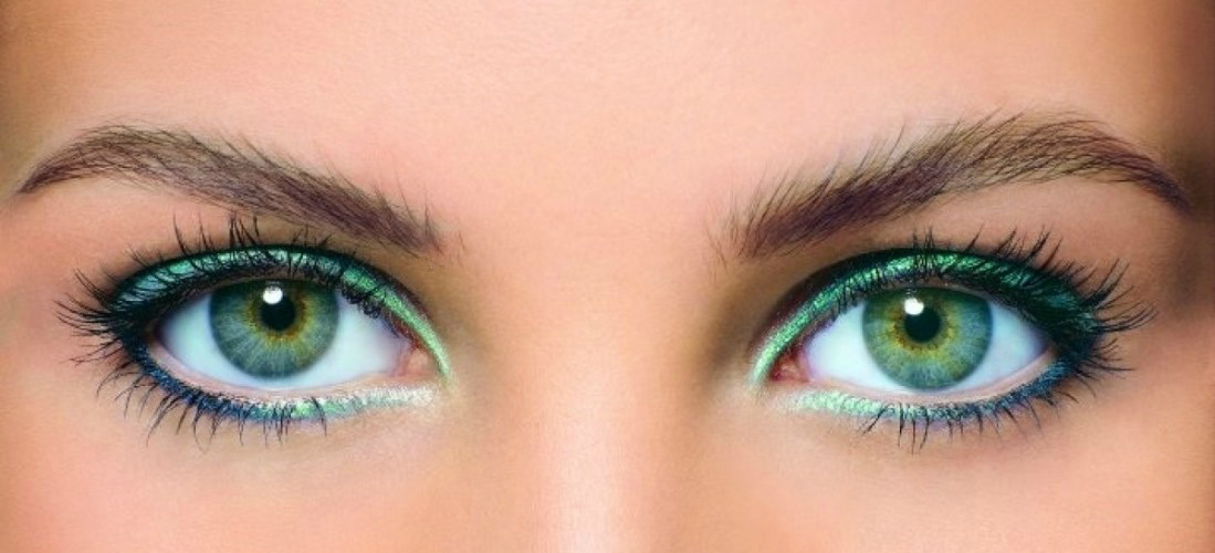 Что делать, если уже несколько дней дергается глаз?