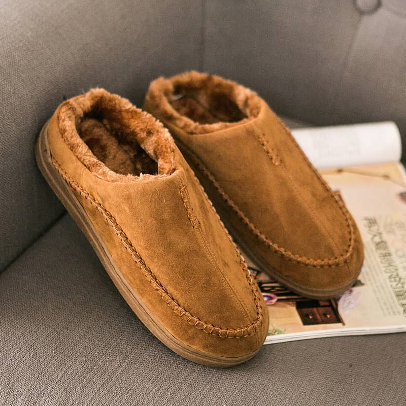 Как чистить замшевую обувь?