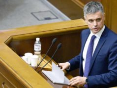 Глава МИД Украины пожаловался на срыв изоляции России