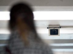 Камеры начнут распознавать преступников по татуировкам и походке