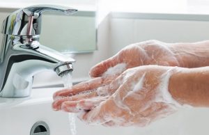 Роспотребнадзор назвал новые пути распространения коронавируса