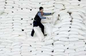 СМИ сообщили о возможном закрытии ряда сахарных заводов в России