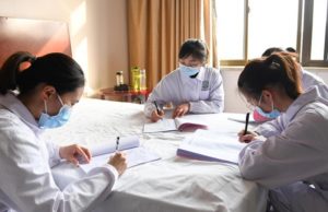 Число погибших от коронавируса в Китае возросло до 2912 человек