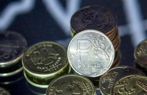 Эксперт отнесся с осторожностью к заявлению АКРА о близости РФ к кризису