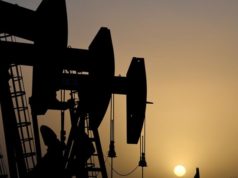 Нефть Brent опустилась ниже $29