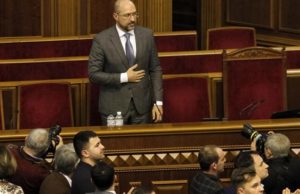 Новый премьер Украины выступил за подачу воды в Крым