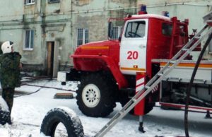 Пять человек пострадали при взрыве на заводе в Мурманской области