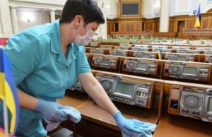 Сенатор допустил развал Украины из-за политиков вместо коронавируса