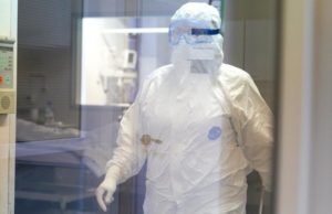 В Кремле не увидели необходимости вводить режим ЧС в России