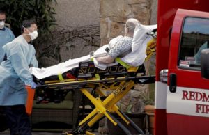 В США пообещали оплатить лечение от коронавируса лицам без страховки