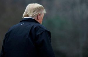 Зараженный коронавирусом человек пришел на встречу к Трампу