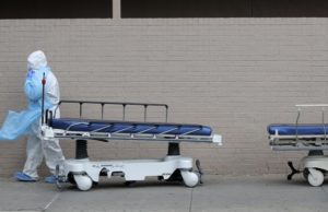 Число жертв COVID-19 в США превысило 7 тыс. человек