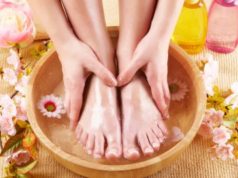 Перекись водорода для ног от натоптышей: как правильно использовать, а также чем хороши ванночки от мозолей?