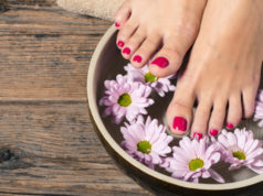 Домашние ванночки от натоптышей на ногах: обзор рецептов