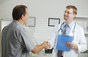 Какой врач лечит натоптыши на ногах