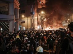 Названа сумма ущерба от погромов в Гонконге