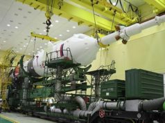 Ракету «Союз-2.1а» вывезли на старт для первого полета с экипажем