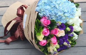 Букеты цветов с доставкой в Украине