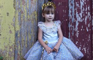 Берем детский костюм для праздника на прокат