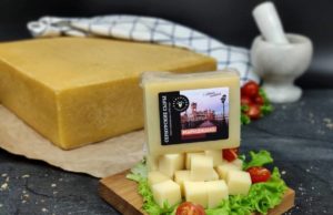 Сколько калорий в различных сырах