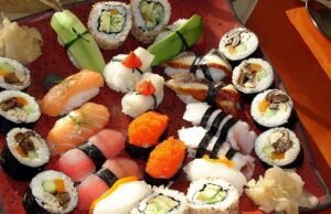 Вкуснейшие уникальные роллы и суши у вас дома