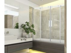 Стеклянные шторки для ванной комнаты: разновидности и преимущества