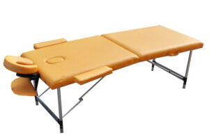 Как выбрать удобный массажный стол
