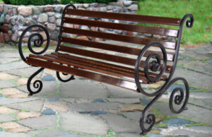 Кованые скамейки от Armadill