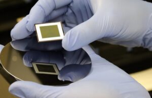 Двухсторонние фотоэлектрические элементы обеспечивают рекордную эффективность