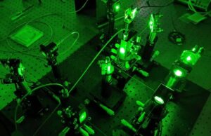 Голографическая камера за долю секунды распознает, что скрывается за углом