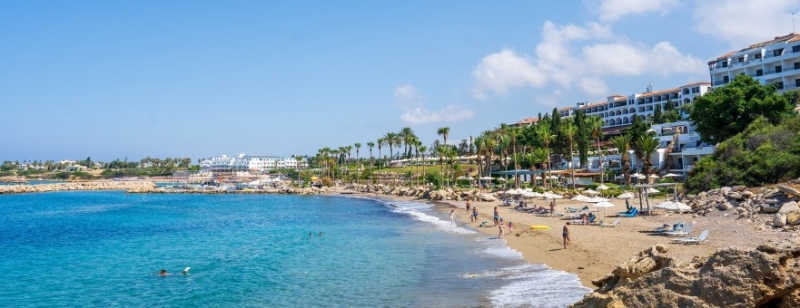 Кипр с 15 декабря вводит обязательную сдачу экспресс-тестов для туристов