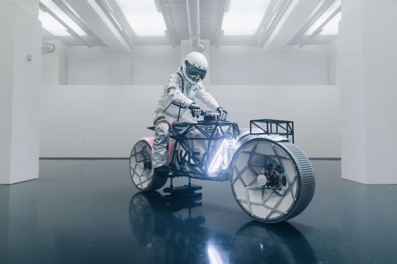 Однажды космонавты смогут прокатиться на этом мотоцикле по Луне