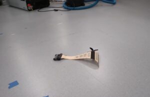 У этого гибкого дрона очень необычный способ полета