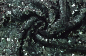 Ткани с пайетками, что они собой представляют и где применяются