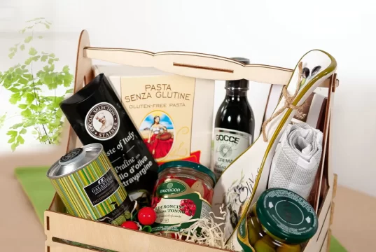 Новогодняя подарочная корзина