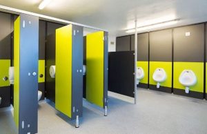 Где и для чего устанавливаются сантехнические перегородки