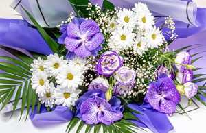 Маленький приятный презент в виде букета