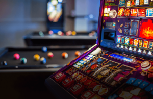 Популярные виды онлайн-игр: широкий выбор жанров включает слоты, покер, блэкджек, рулетку и многое другое