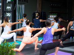 Принадлежности для йоги: как построить идеальный комплект для практики дома и в зале