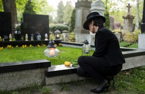 Какой материал выбрать для ограды на могилу?