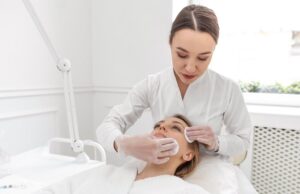 Чистка лица: как выбрать подходящий метод для вашей кожи