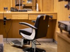 Парикмахерские кресла: комфорт и стиль для вашего салона