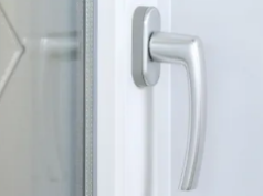 Ошибки при монтаже пластиковых окон: что нужно знать