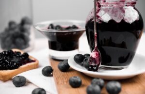 польза и рецепты с черной смородиной