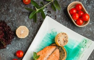 рецепт стейка из кижуча на сковороде или гриле