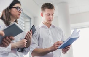 определение оперативного персонала в организации