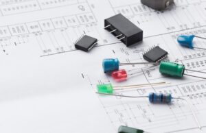 Характеристики симистора Bt804